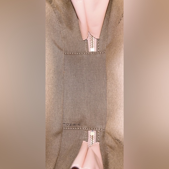 Authentic FENDI O'Lock Mini Camera Case Shoulder Bag - Picture 12 of 16